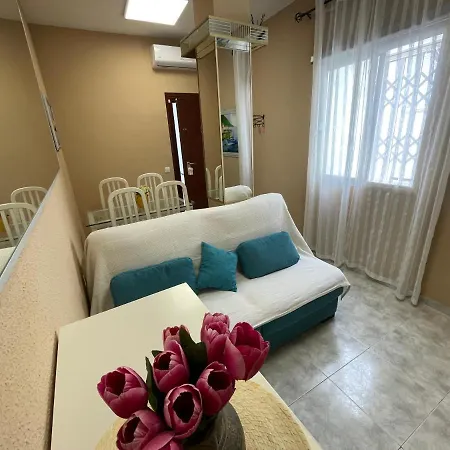 60 Apartment *